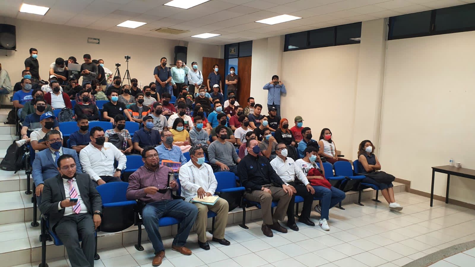 Tec Tuxtla realiza el primer encuentro de investigaciones en óptica