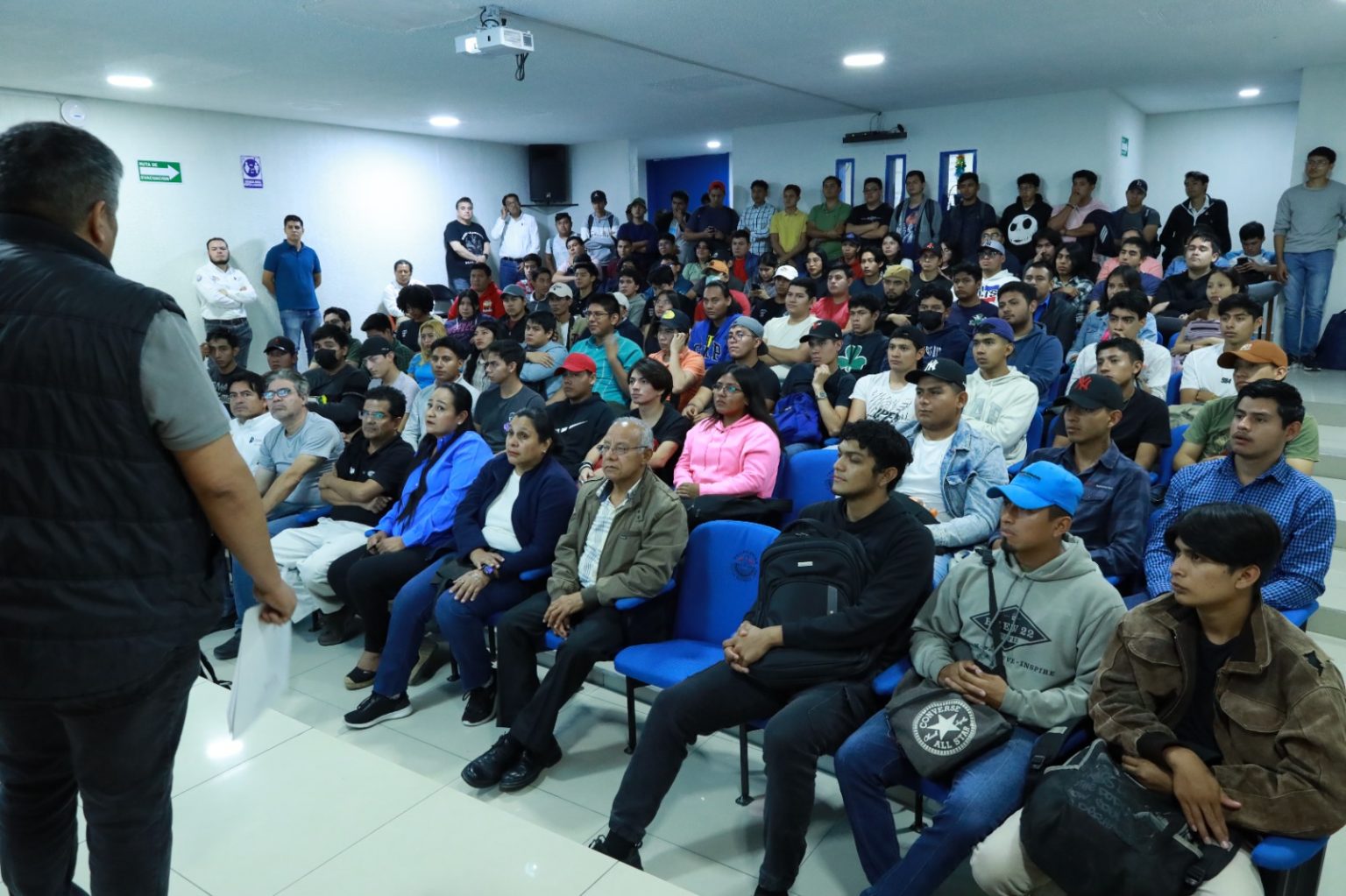 Tec Tuxtla da la bienvenida a estudiantes de primer semestre al