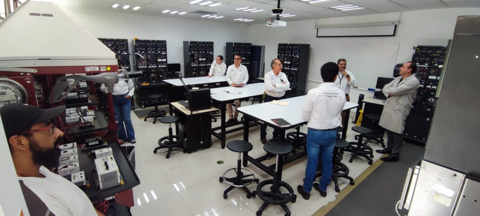 Docentes del TecNM Tuxtla Gutiérrez realizan visitas para actualización